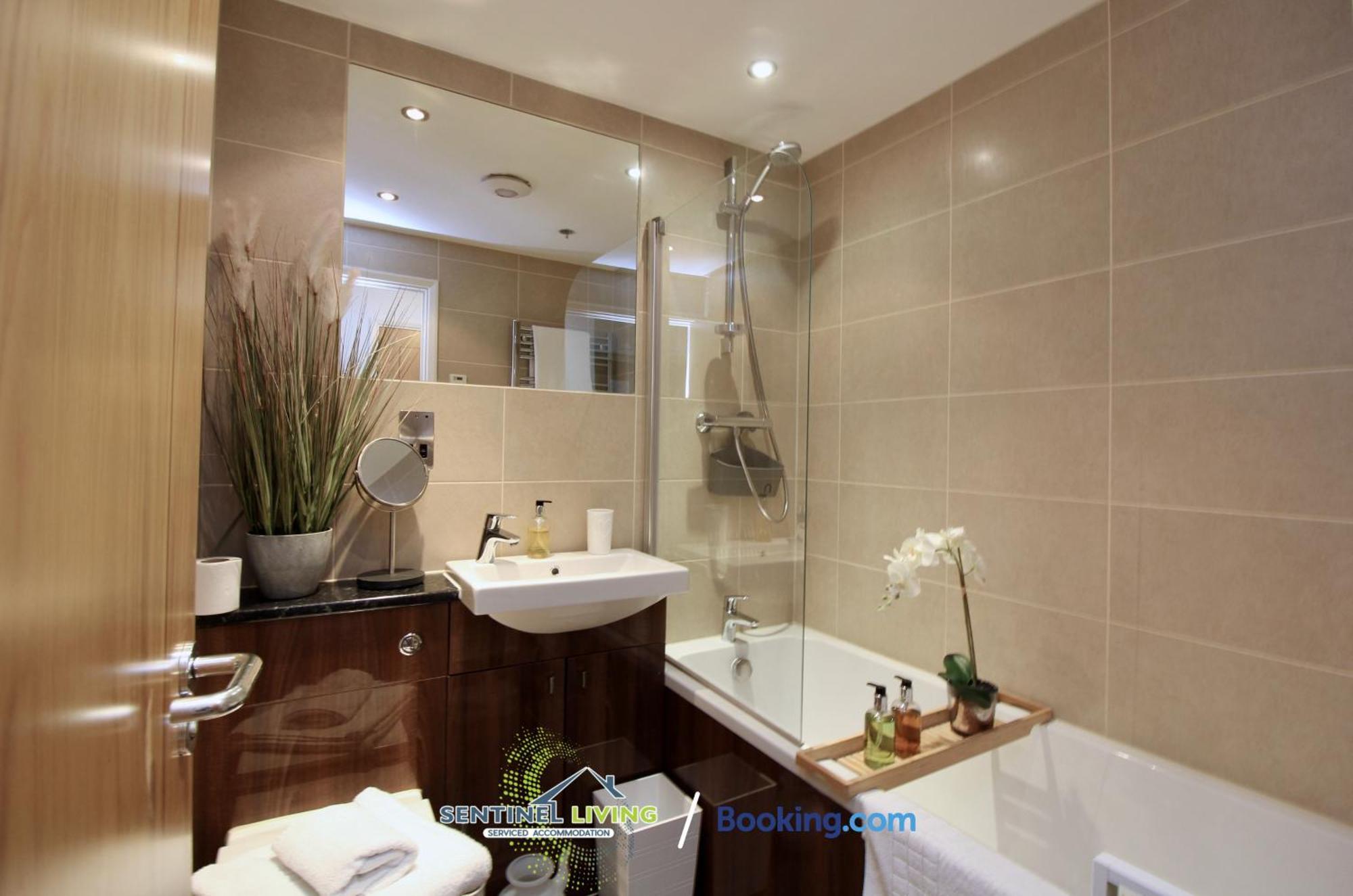 Appartement Windsor Flat 2 Bed By Sentinel Living With Free Wifi And Parking Extérieur photo