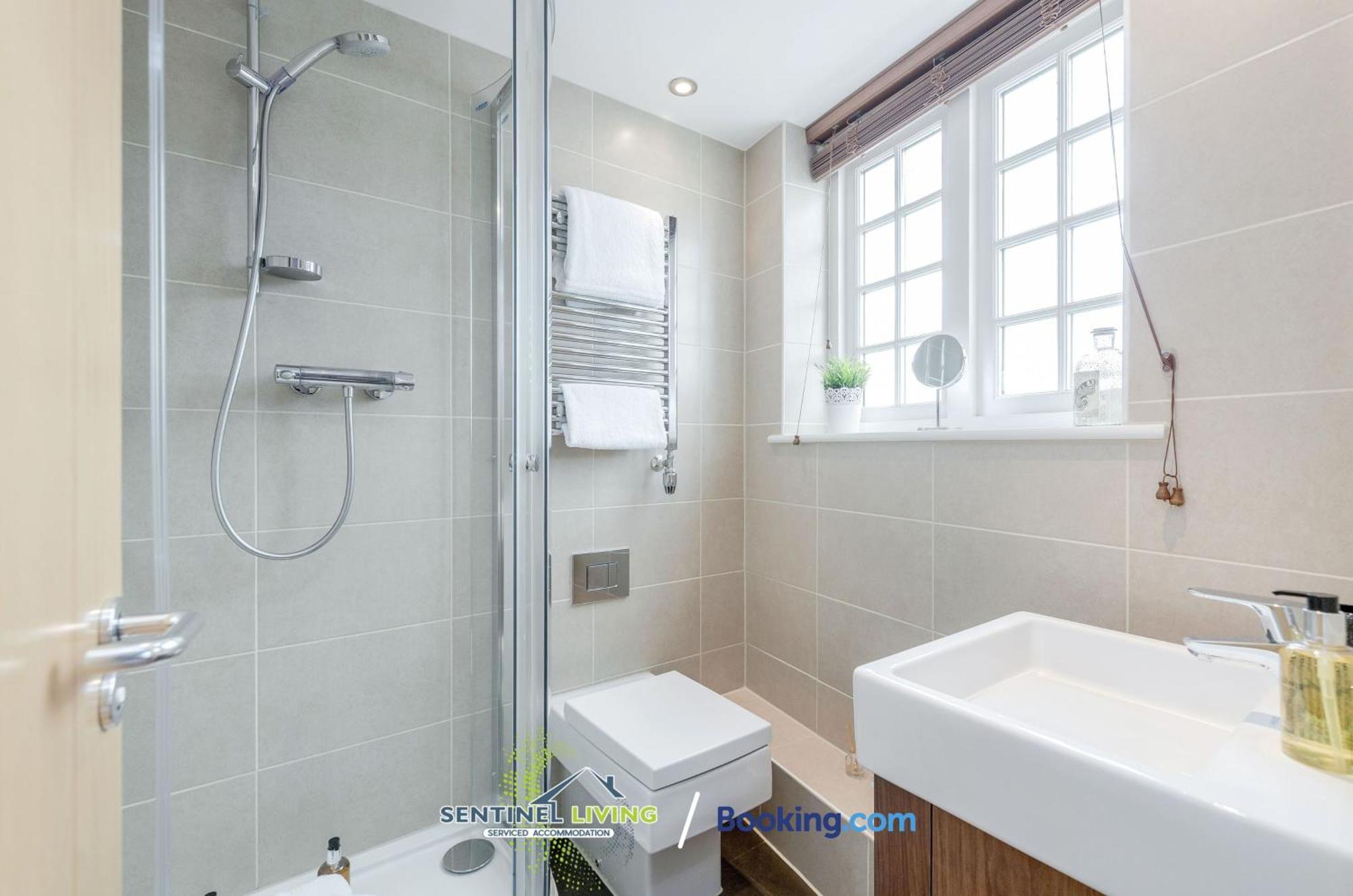 Appartement Windsor Flat 2 Bed By Sentinel Living With Free Wifi And Parking Extérieur photo