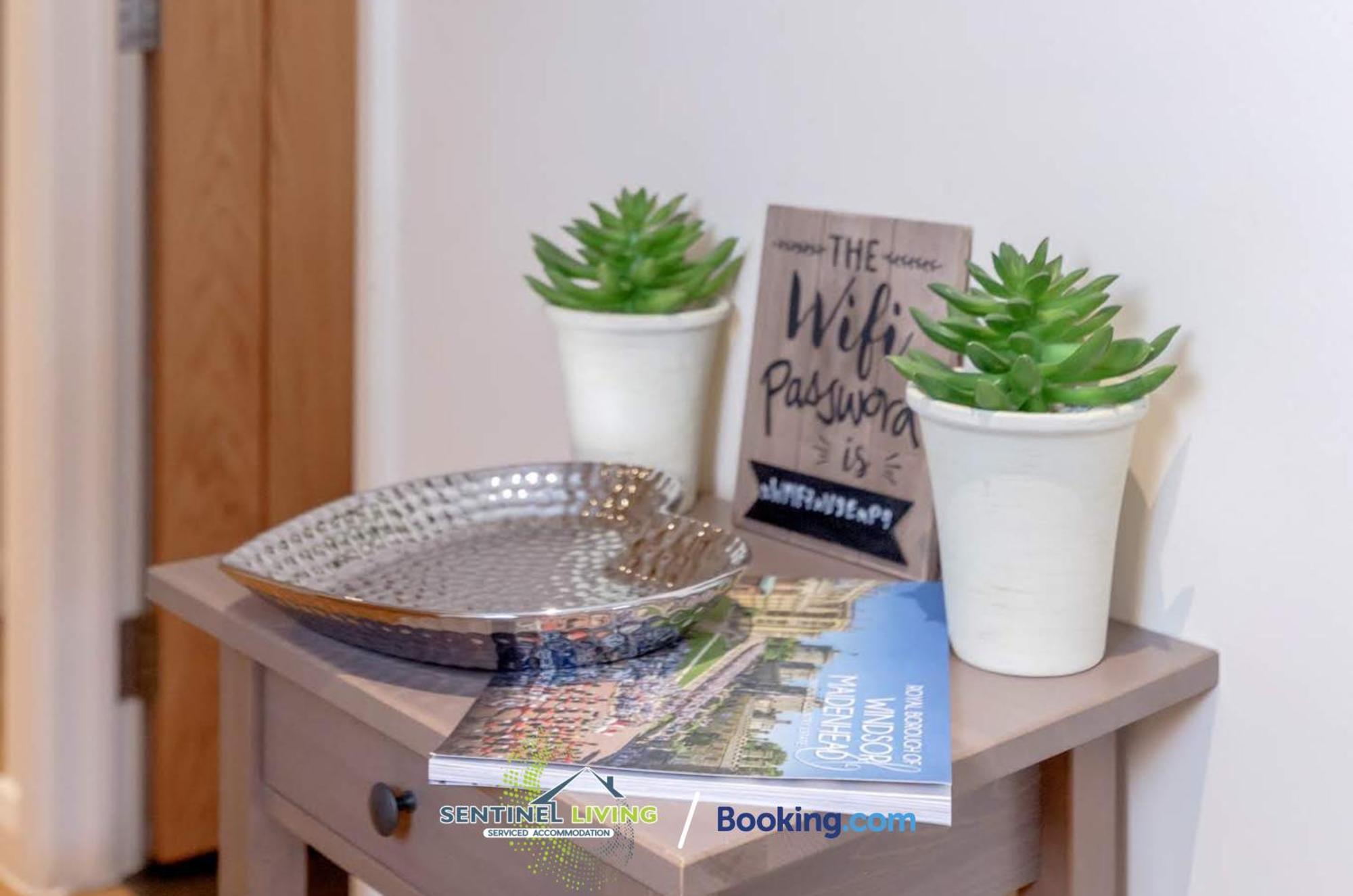 Appartement Windsor Flat 2 Bed By Sentinel Living With Free Wifi And Parking Extérieur photo